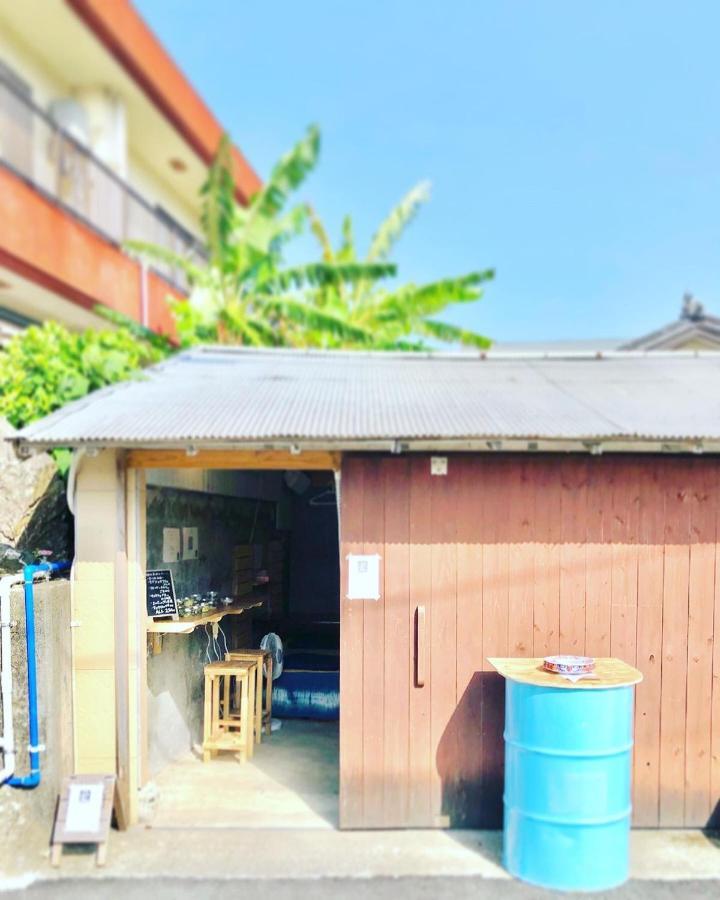 Setouchi  奄美ゲストハウス Hub A Nice Inn מראה חיצוני תמונה
